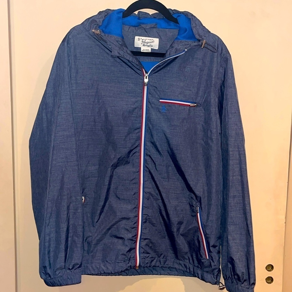 Penguin / munsingwear pit to pit is 24” shoulder to hem is 28 1/2” inches sz XL